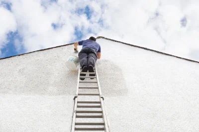 Peinture extérieure à Montpouillan — façades et ravalement